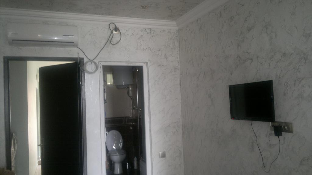 Nini'S Apartments Батумі Екстер'єр фото
